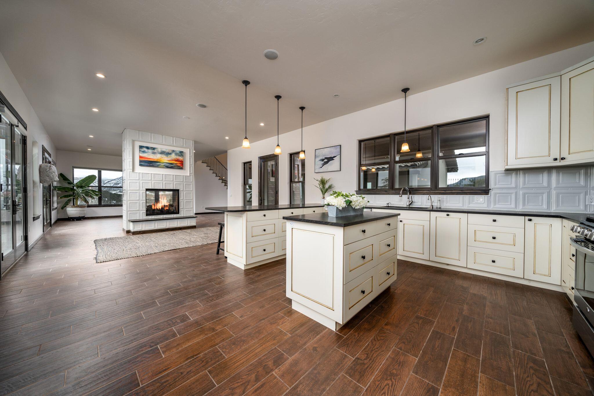 184 Shadow Lane Ridgway, CO 81432 - Photo 1 of 14 Kitchen/dining