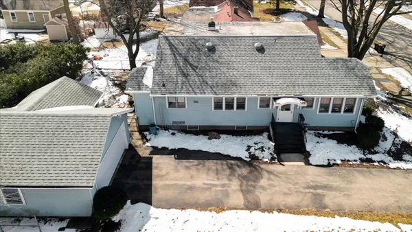 $224,900 | 306 West Madison Street, Belvidere, IL 61008