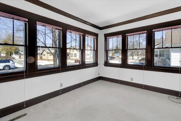 $224,900 | 306 West Madison Street, Belvidere, IL 61008