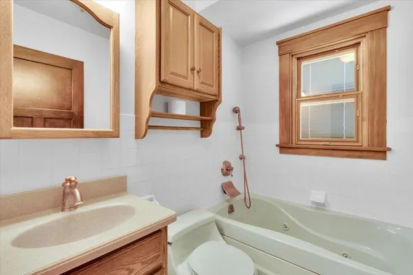 $224,900 | 306 West Madison Street, Belvidere, IL 61008