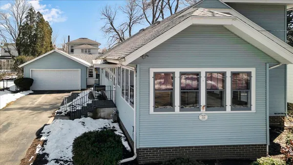 $224,900 | 306 West Madison Street, Belvidere, IL 61008