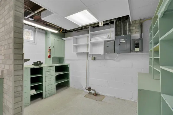 $224,900 | 306 West Madison Street, Belvidere, IL 61008