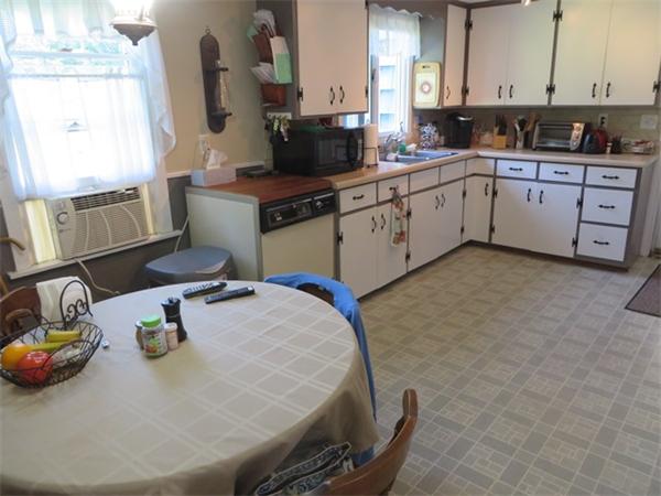 24 Raingley Road Greenfield, MA 01301 - Photo 3 of 15 Gallery Image 3