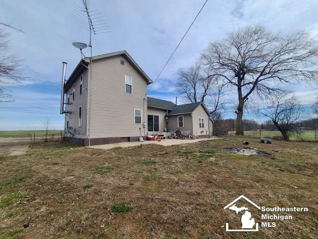 1205 East Gier Road Adrian, MI 49221 - Photo 3 of 16 50036734-2.JPG