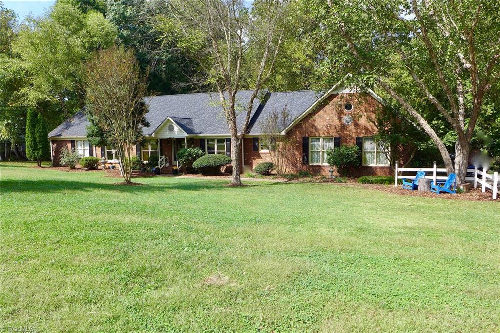 5101 Rambling Road Greensboro, NC 27409 - Photo 1 of 29
