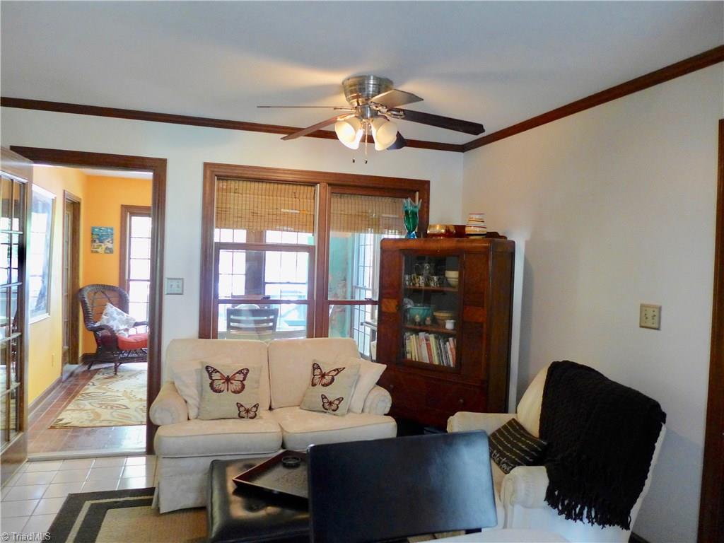 5101 Rambling Road Greensboro, NC 27409 - Photo 11 of 29