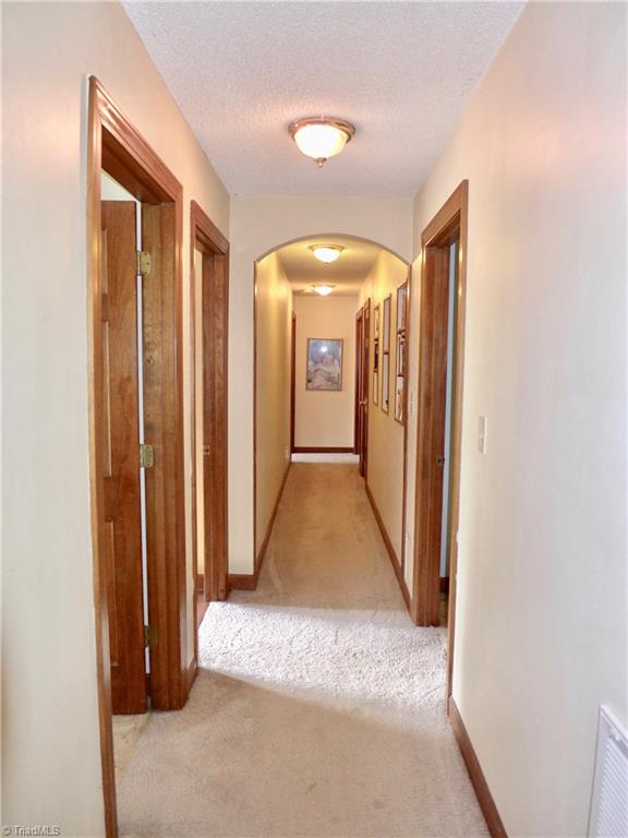 5101 Rambling Road Greensboro, NC 27409 - Photo 14 of 29