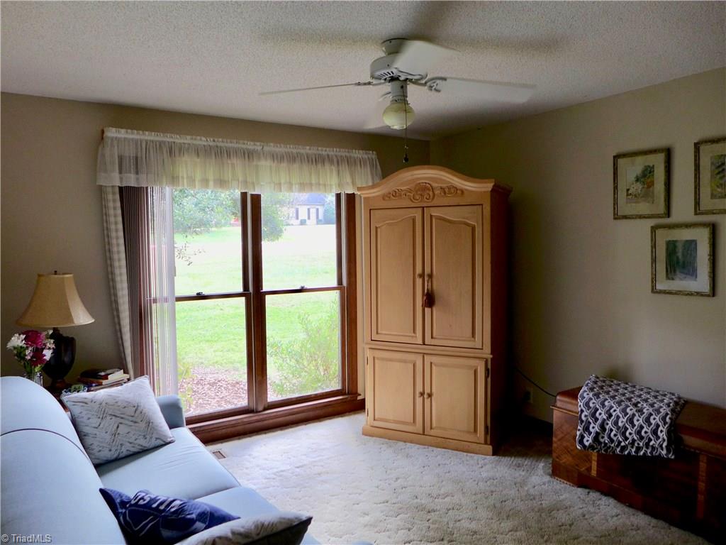 5101 Rambling Road Greensboro, NC 27409 - Photo 16 of 29