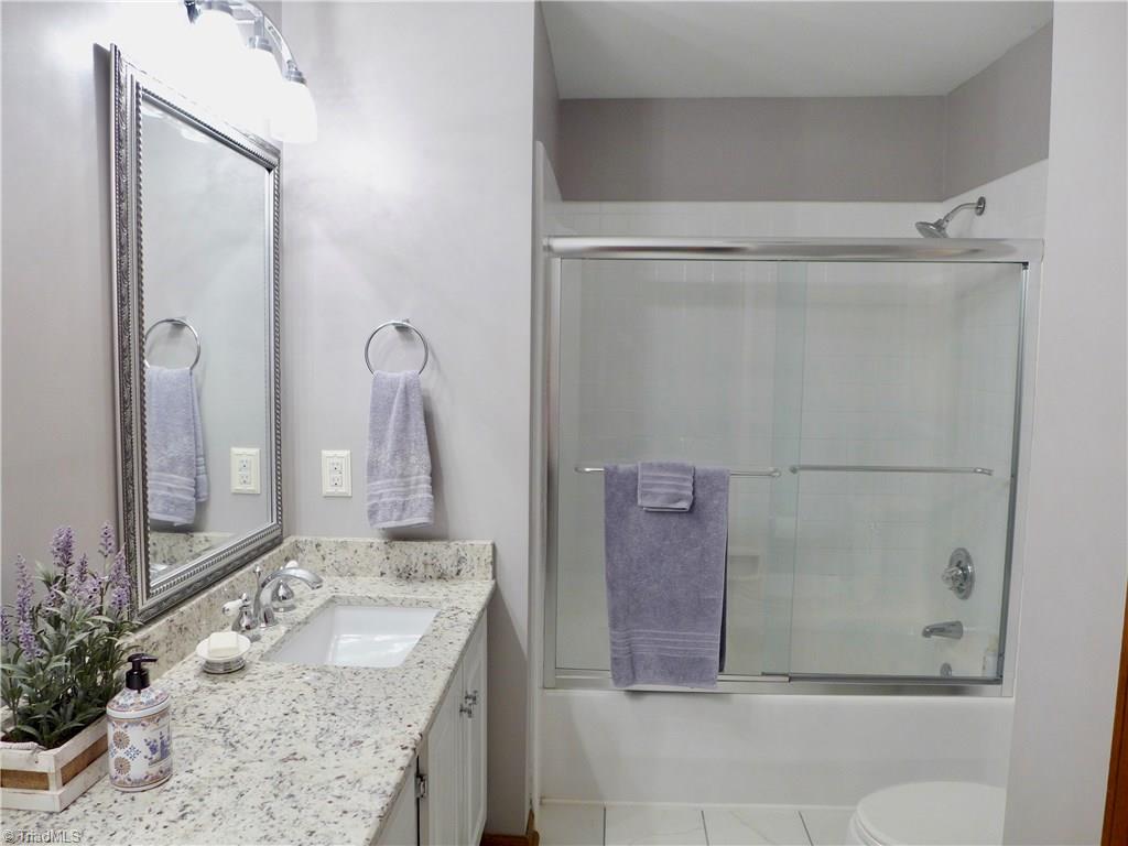 5101 Rambling Road Greensboro, NC 27409 - Photo 18 of 29