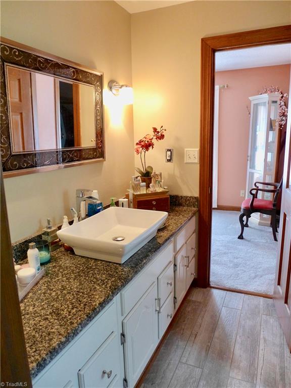 5101 Rambling Road Greensboro, NC 27409 - Photo 21 of 29