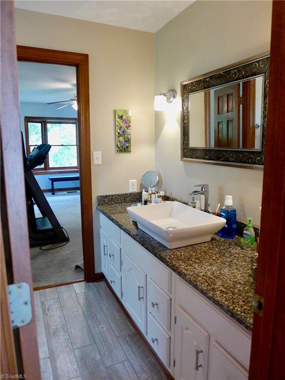 5101 Rambling Road Greensboro, NC 27409 - Photo 22 of 29