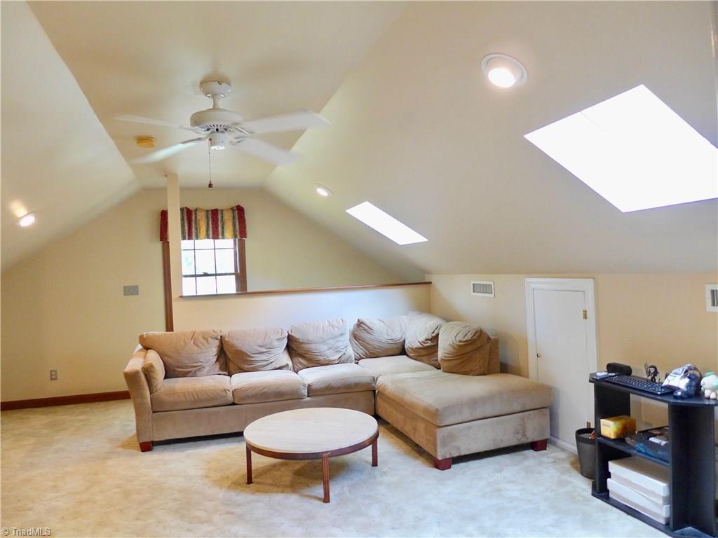 5101 Rambling Road Greensboro, NC 27409 - Photo 28 of 29
