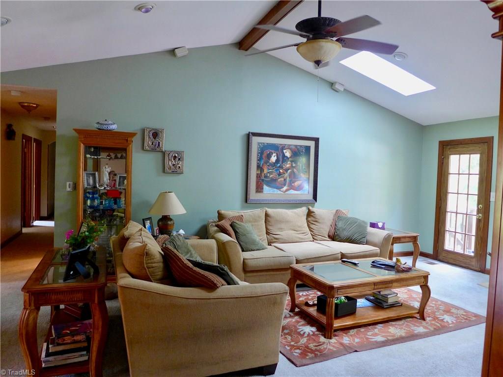 5101 Rambling Road Greensboro, NC 27409 - Photo 7 of 29