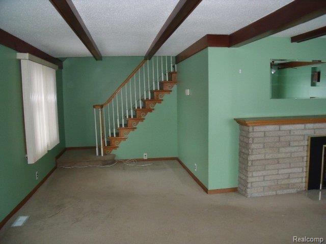 UPSTAIRS LAV