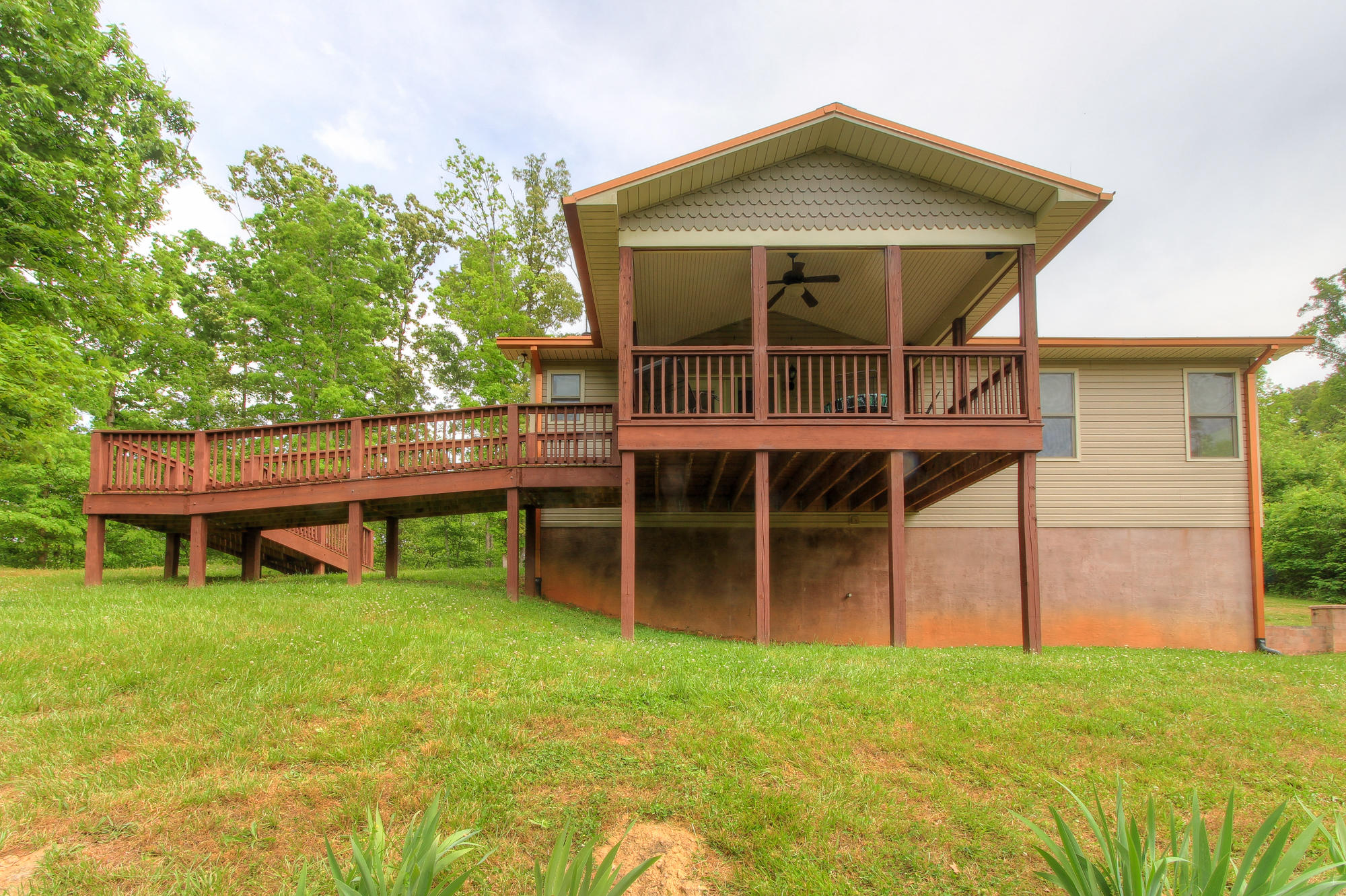 845 Cloyds Church Road Greenback, TN 37742 - Photo 1 of 28 Front of home