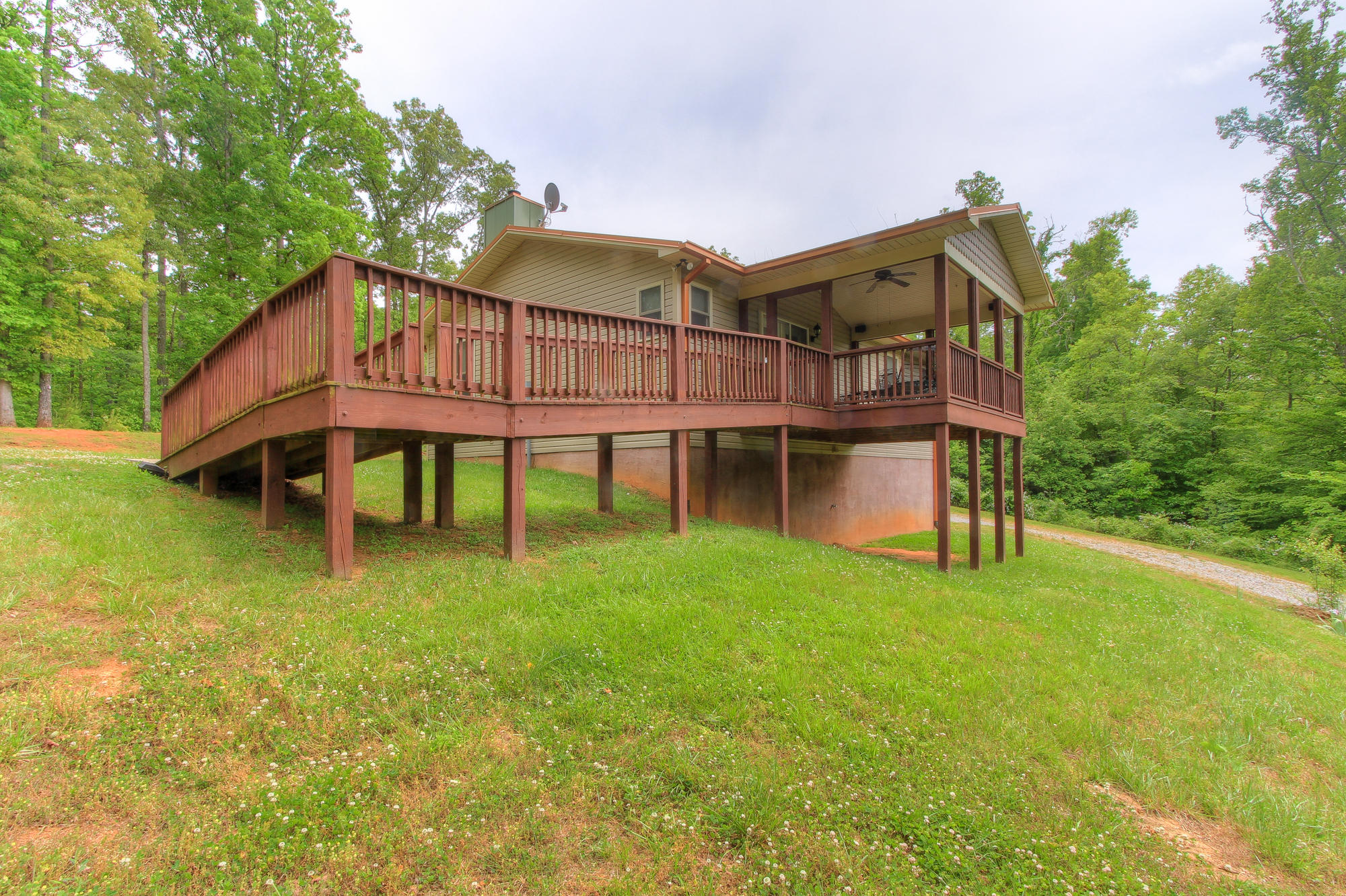 845 Cloyds Church Road Greenback, TN 37742 - Photo 3 of 28 Wheelchair ramp