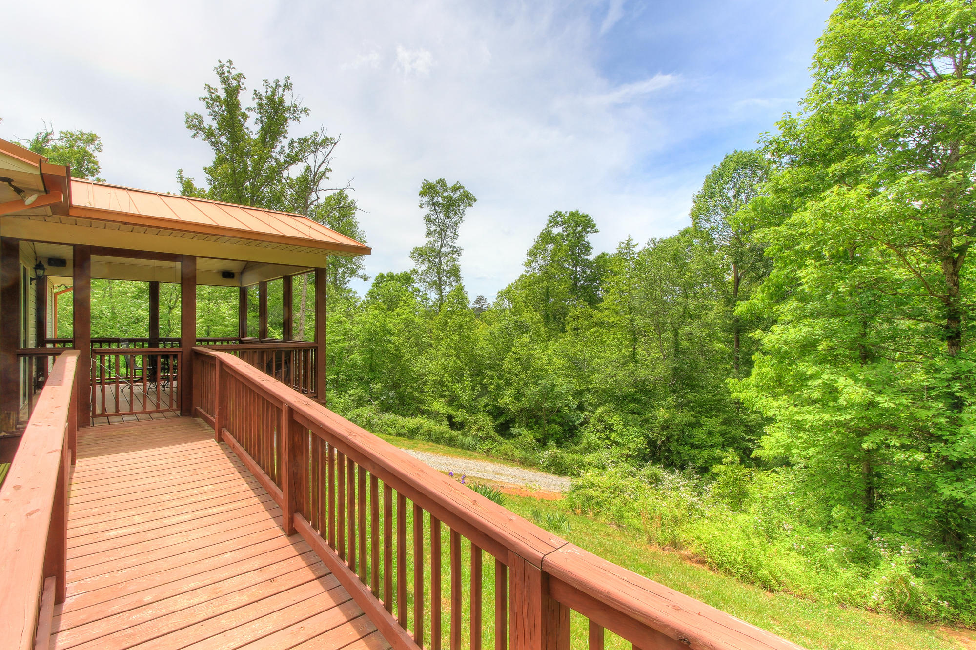 845 Cloyds Church Road Greenback, TN 37742 - Photo 4 of 28 Front porch