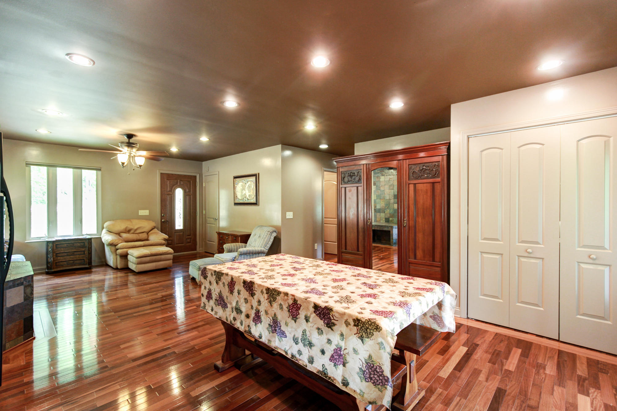845 Cloyds Church Road Greenback, TN 37742 - Photo 9 of 28 Dining area