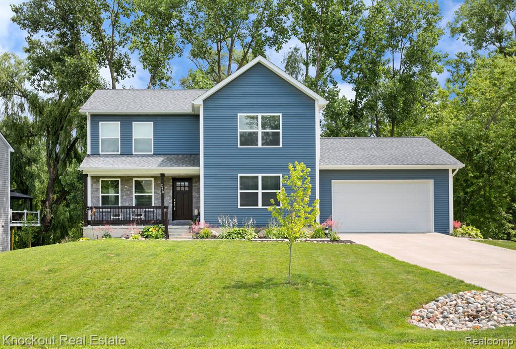 2250 Briar Ridge Wolverine Lake, MI 48390 - Photo 1 of 44