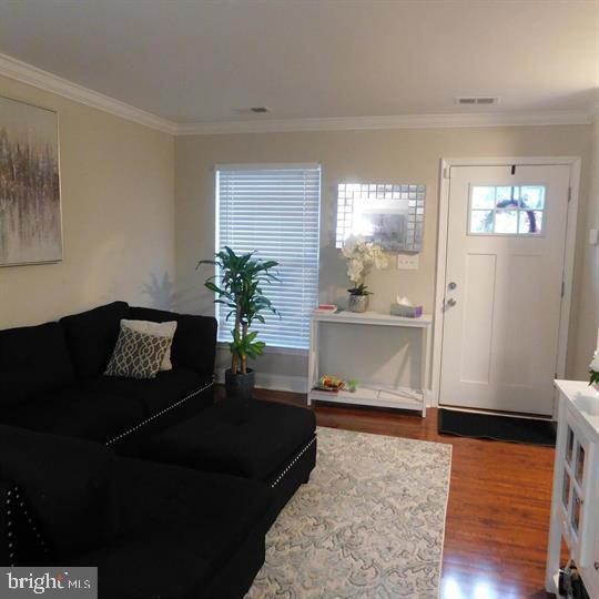 567 Lancaster Place, Unit 567 Frederick, MD 21703 - Photo 3 of 20 2nd view of living room