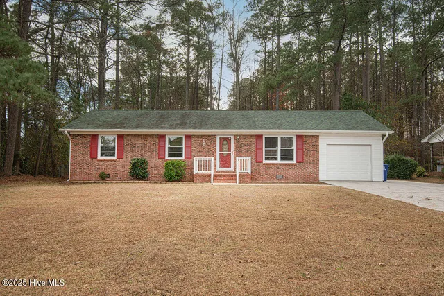 $1,600 | 203 Pineview Road, Jacksonville, NC 28546