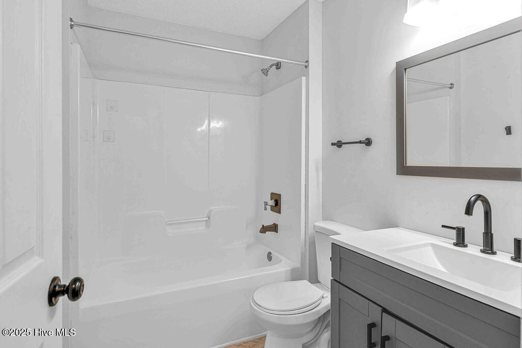 203 Pineview Road Jacksonville, NC 28546 - Photo 13 of 29 DSC_1075