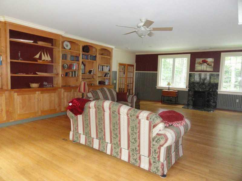 604 Crooked Road Bar Harbor, ME 04609 - Photo 7 of 35 Living Room.