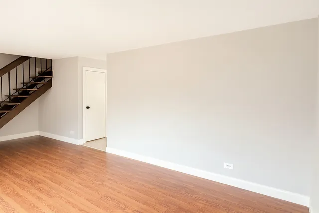 $278,000 | 5567 Court F, Unit 5567, Hanover Park, IL 60133