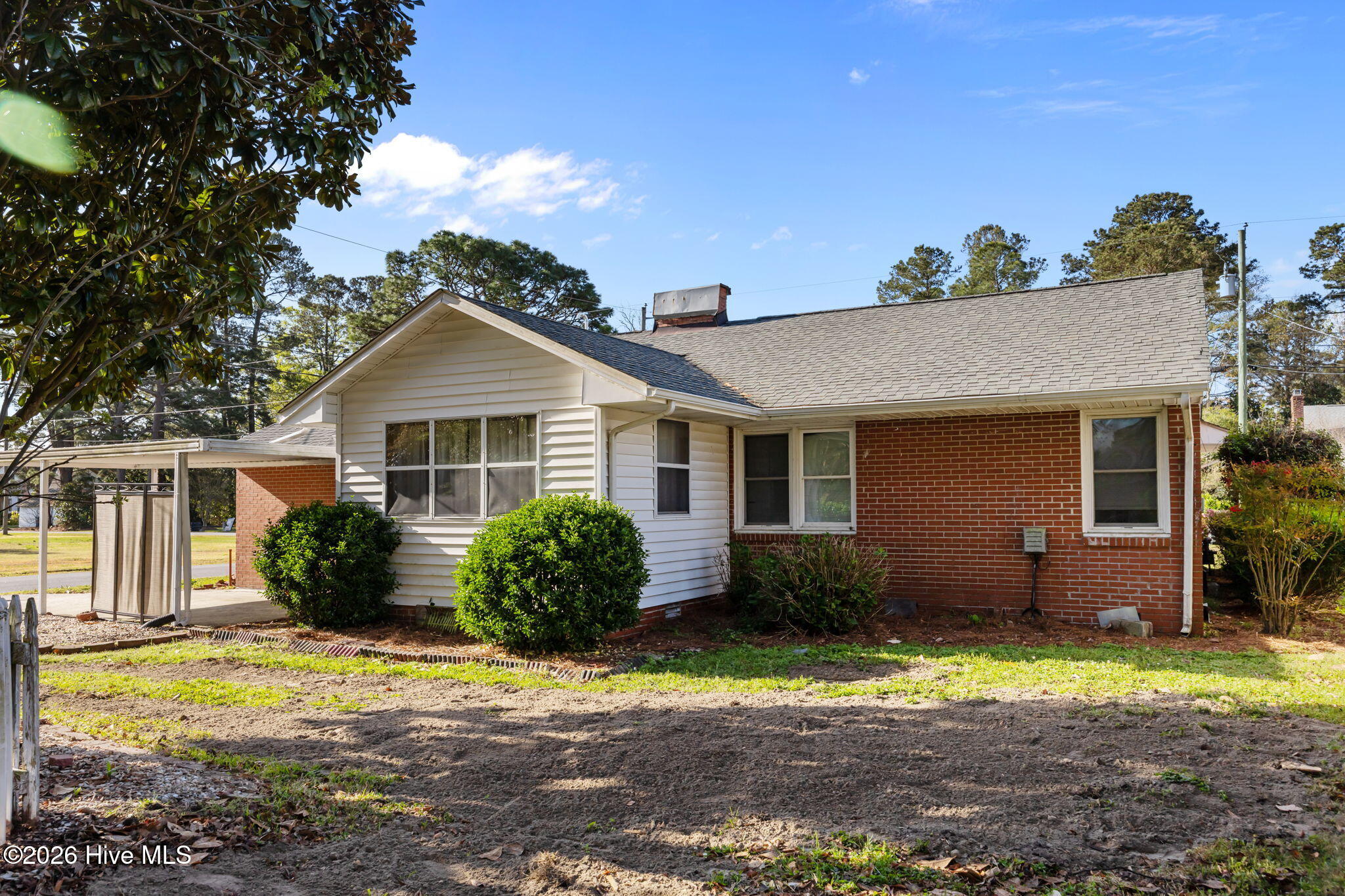 333 Fifth Street Ayden, NC 28513 - Photo 3 of 44 3-web-or-mls-IMG_0007