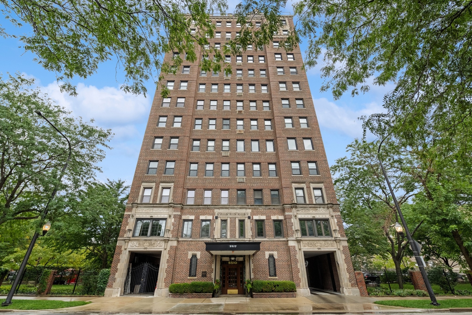 5510 North Sheridan Road, Unit 7B Chicago, IL 60640 - Photo 1 of 30 Gallery Image 1
