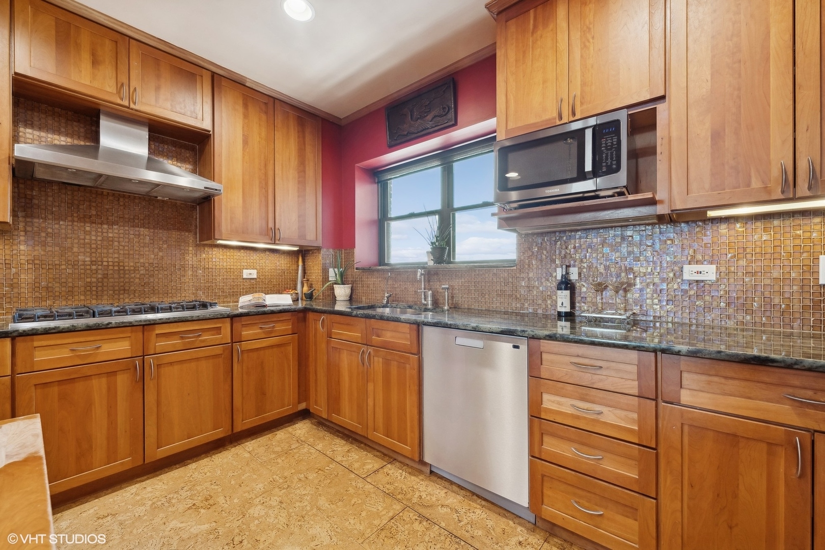 5510 North Sheridan Road, Unit 7B Chicago, IL 60640 - Photo 14 of 30 Gallery Image 14