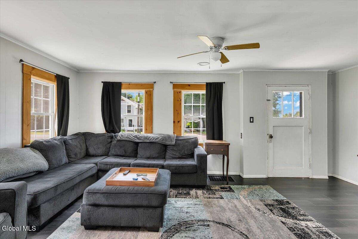 26 Anthony Road Greenwich, NY 12834 - Photo 5 of 37 04-P1488696