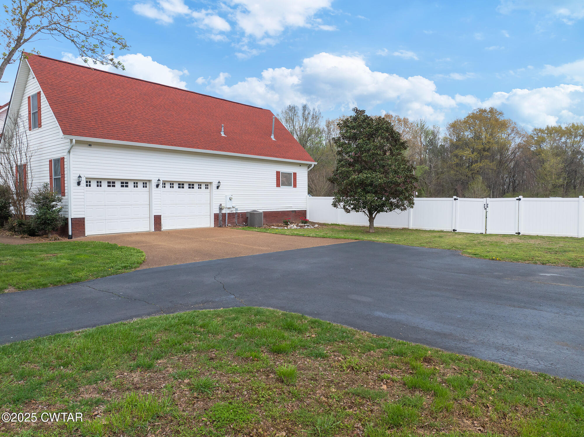 6544 Highway 436 McKenzie, TN 38201 - Photo 3 of 67 DJI_20250331140651_0312_D