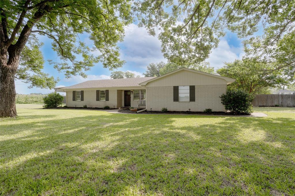 3999 Speegleville Road Waco, TX 76712 - Photo 2 of 34 Another view of the front of the home.
