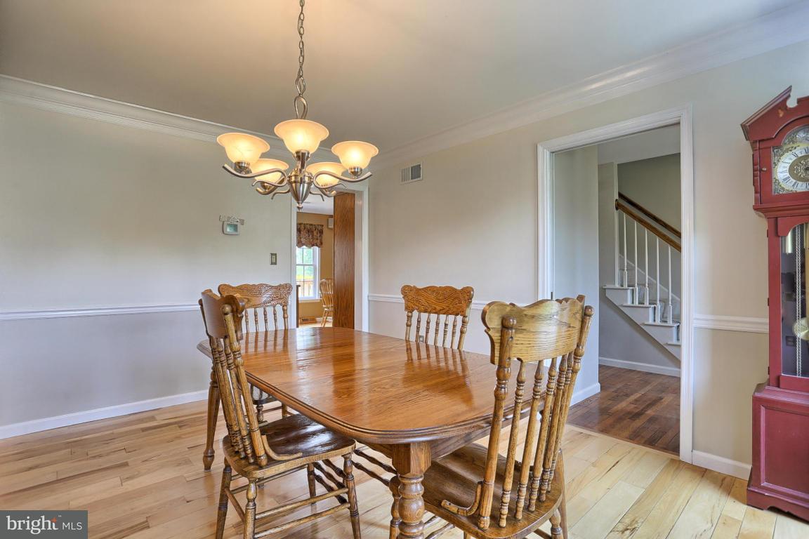 867 Ballstown Road Lititz, PA 17543 - Photo 4 of 35