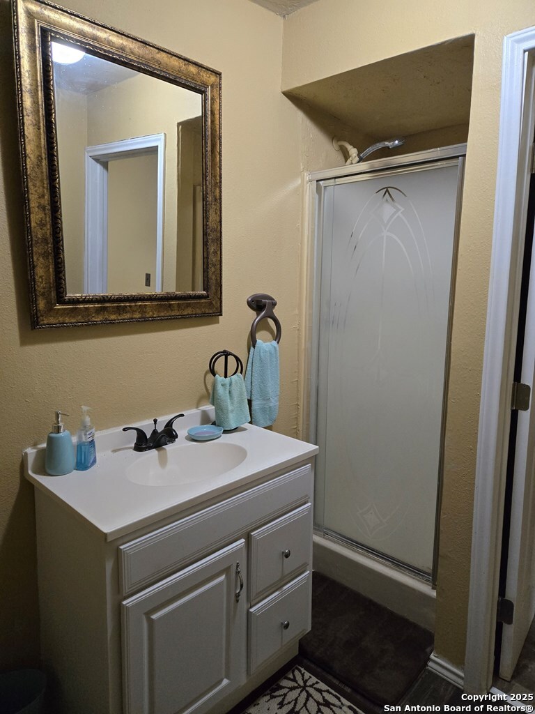 206 North Commerce Street Pettus, TX 78146 - Photo 15 of 21