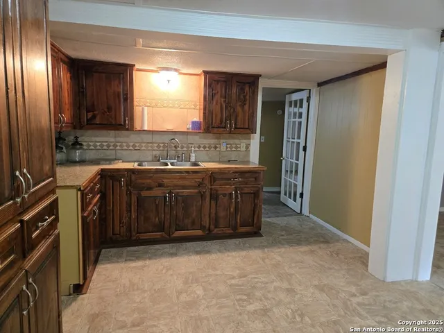 $95,000 | 206 North Commerce Street, Pettus, TX 78146