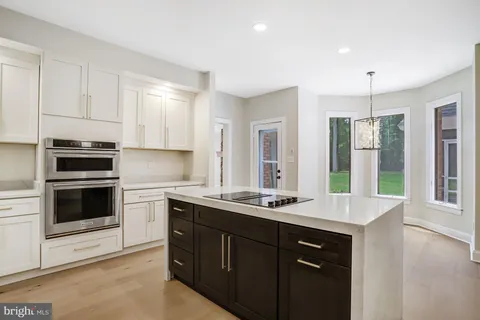$1,995,000 | 11109 Elmview Place, Great Falls, VA 22066