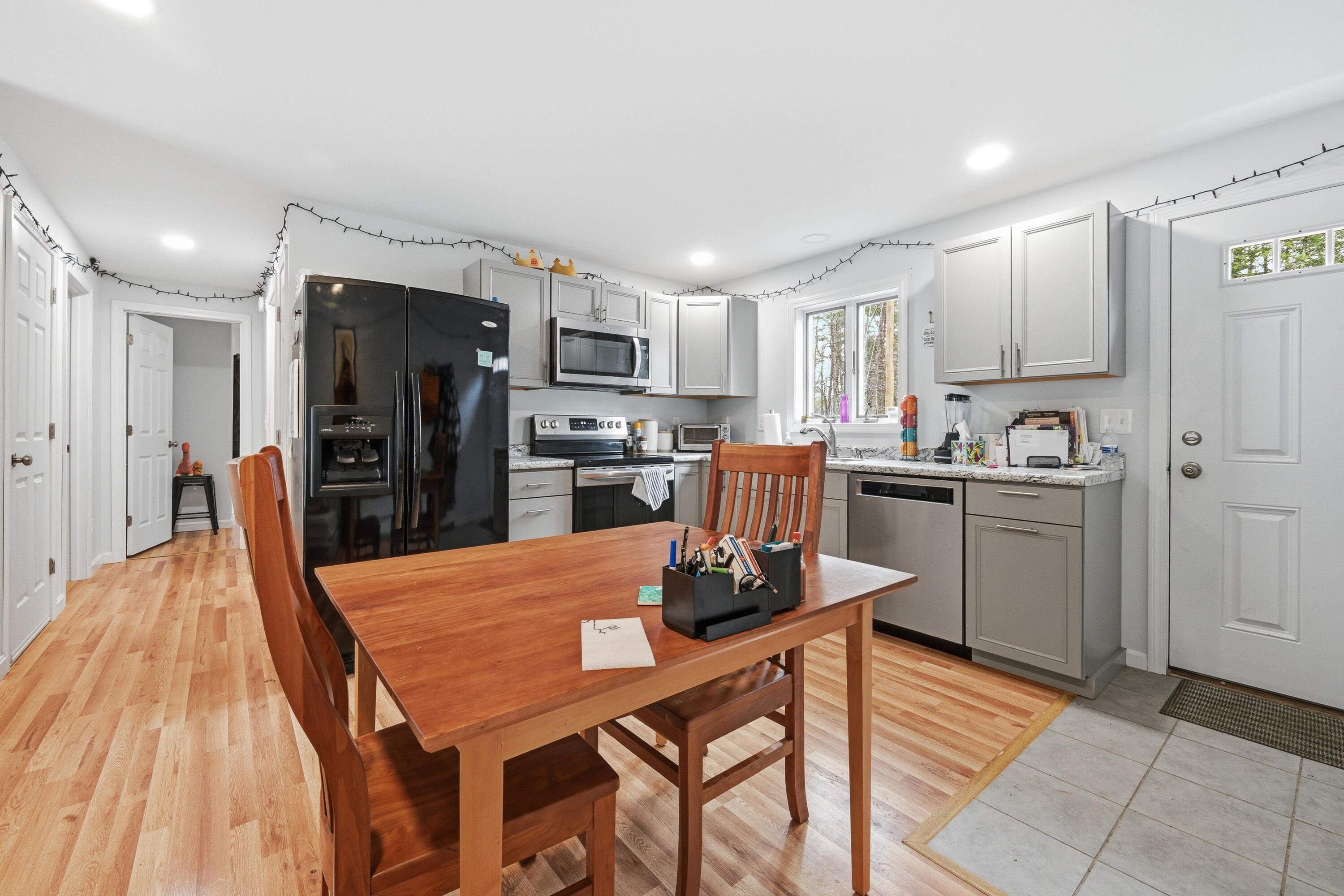 1246 Methodist Road Westbrook, ME 04092 - Photo 4 of 25 Eat In Kitchen