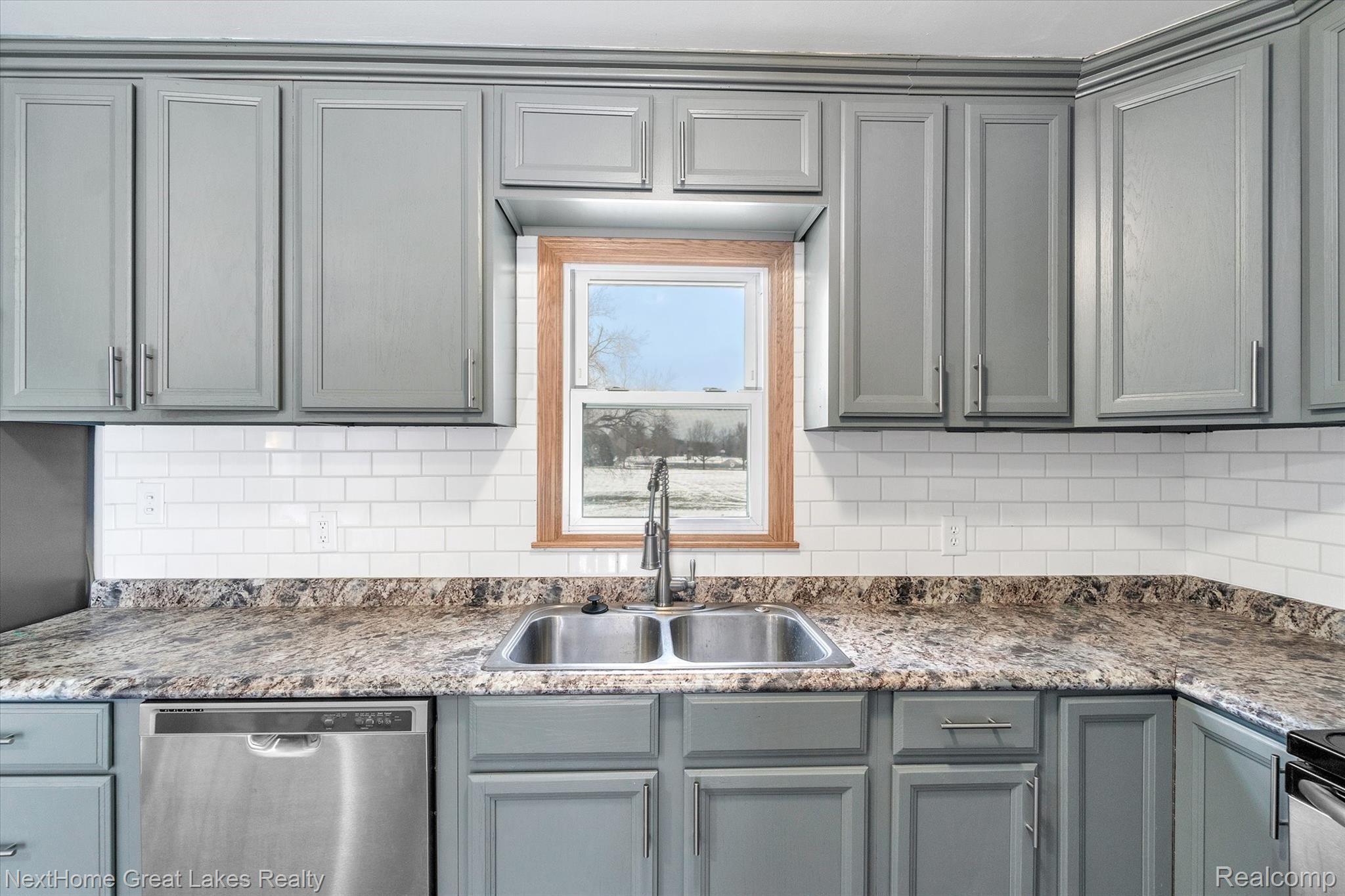 10404 Hegel Road Goodrich, MI 48438 - Photo 13 of 32 13-10404-Hegel-WindowStill-Real-Estate-Photography-13.jpg