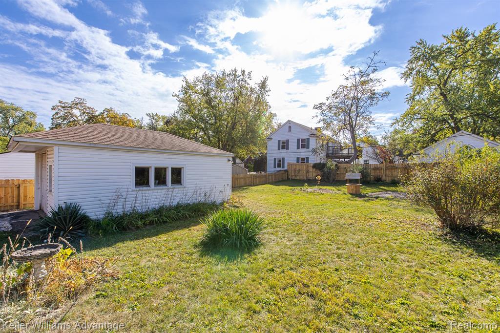 871 Menominee Road Pontiac, MI 48341 - Photo 46 of 50 Gallery Image 46