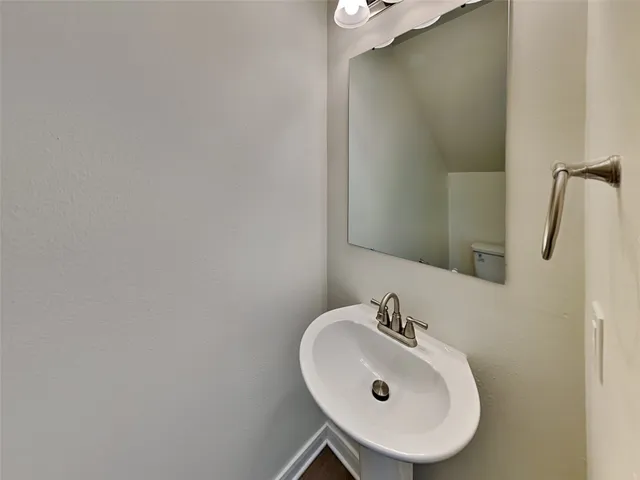 $1,890 | 28918 Village Creek Loop, Spring, TX 77386