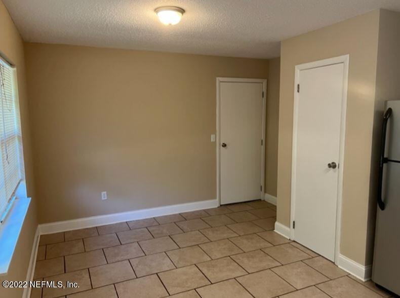 108 River Rd Drive Palatka, FL 32177 - Photo 8 of 11 a view of an empty room