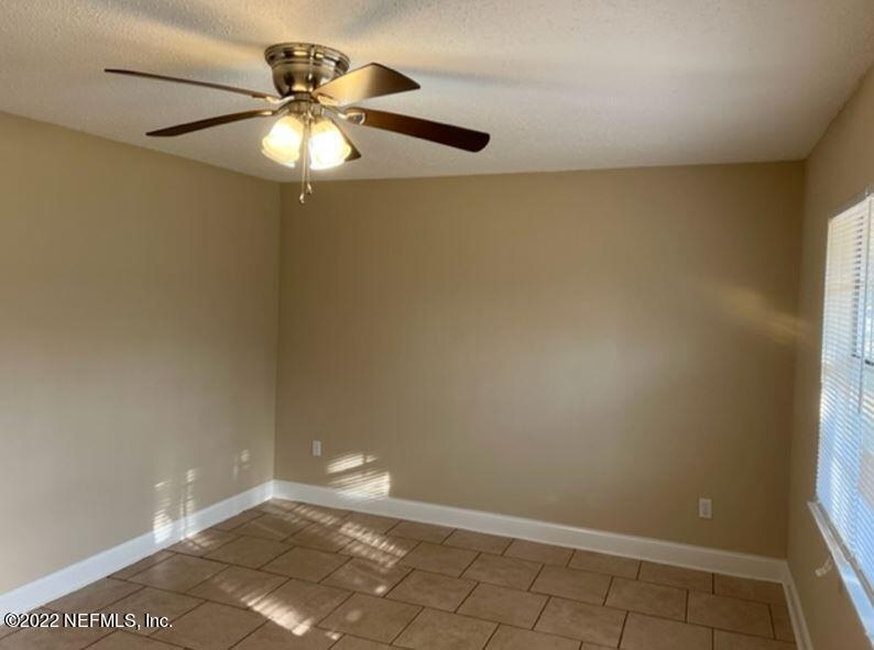 108 River Rd Drive Palatka, FL 32177 - Photo 10 of 11 a view of an empty room