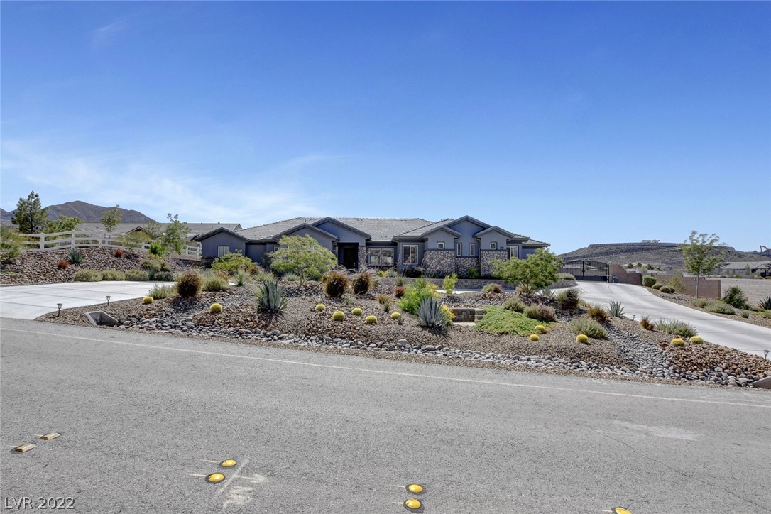 1129 Jessie Road Henderson, NV 89002 - Photo 3 of 49 Gallery Image 3