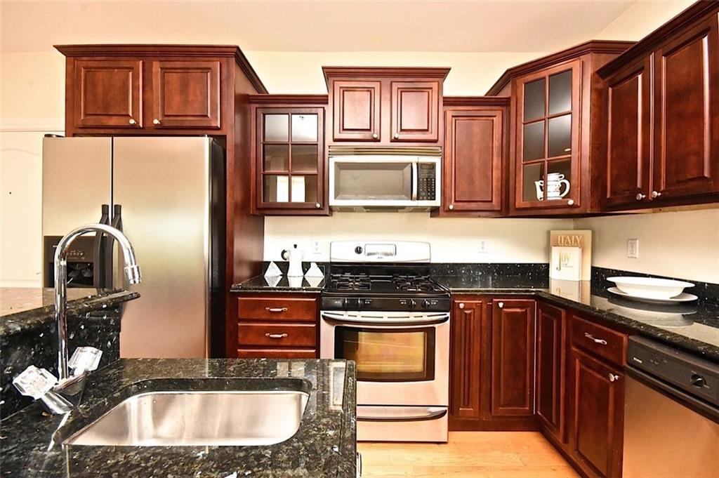 24 Brackett Street, Unit 2 Portland, ME 04102 - Photo 7 of 29 Photo