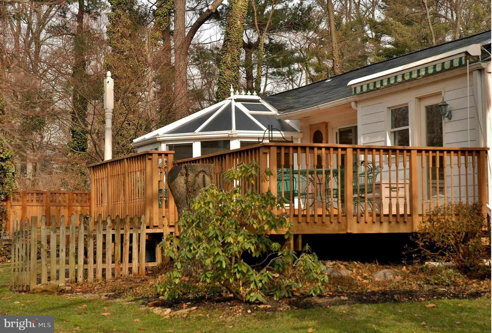 9916 Harrogate Road Bethesda, MD 20817 - Photo 15 of 25 Fabulous Deck