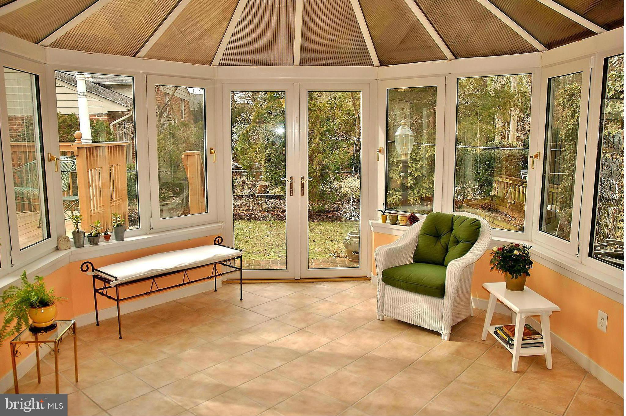 9916 Harrogate Road Bethesda, MD 20817 - Photo 7 of 25 Solarium