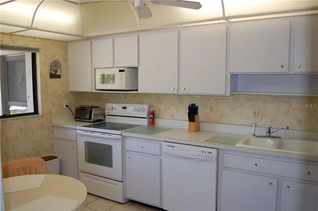 $2,200 | 1531 Clower Creek Drive, Unit HA241, Sarasota, FL 34231