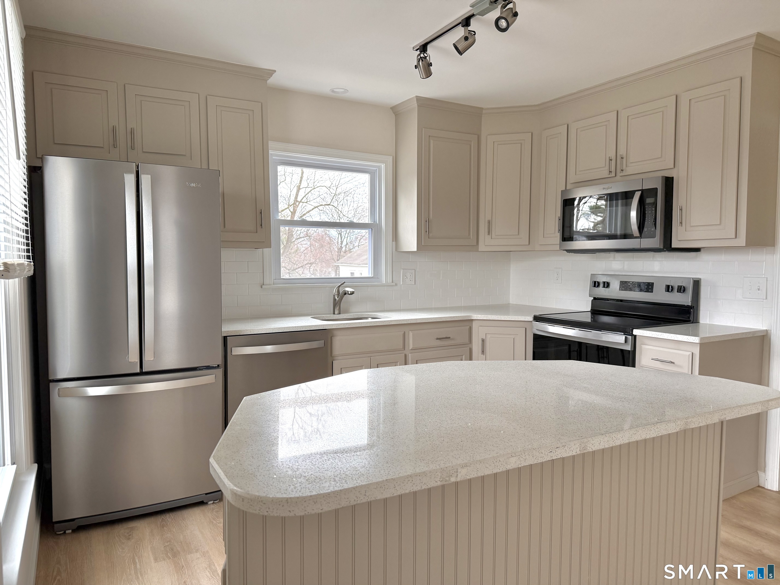 194 High Ridge Avenue, Unit 2 Ridgefield, CT 06877 - Photo 2 of 11